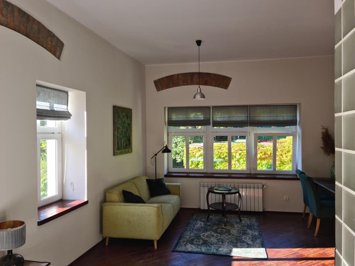 Apartament W Starej Szkole Lejlighed Srebrna Góra Eksteriør billede