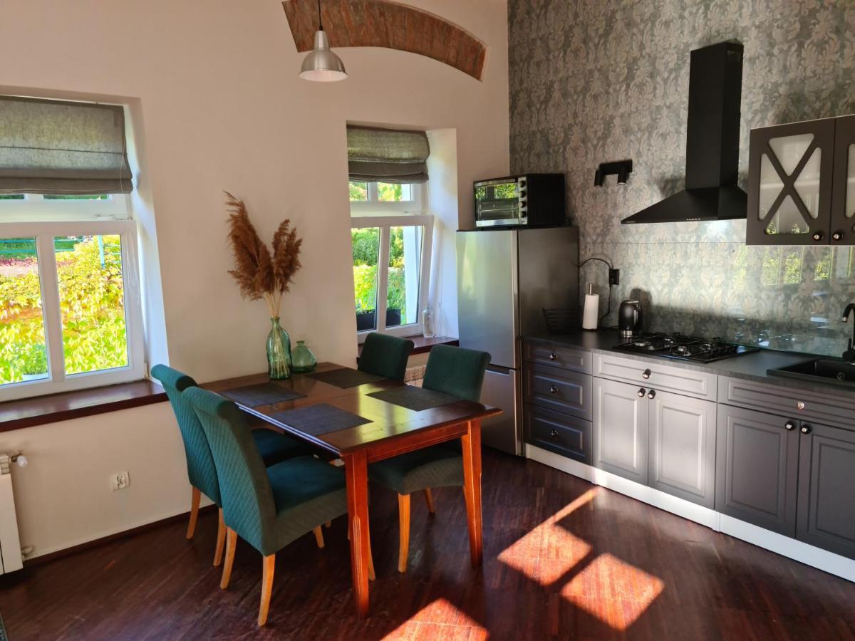 Apartament W Starej Szkole Lejlighed Srebrna Góra Eksteriør billede